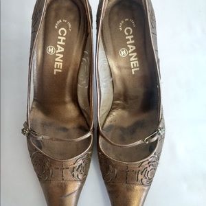 Chanel Vintage Antique Gold Heels